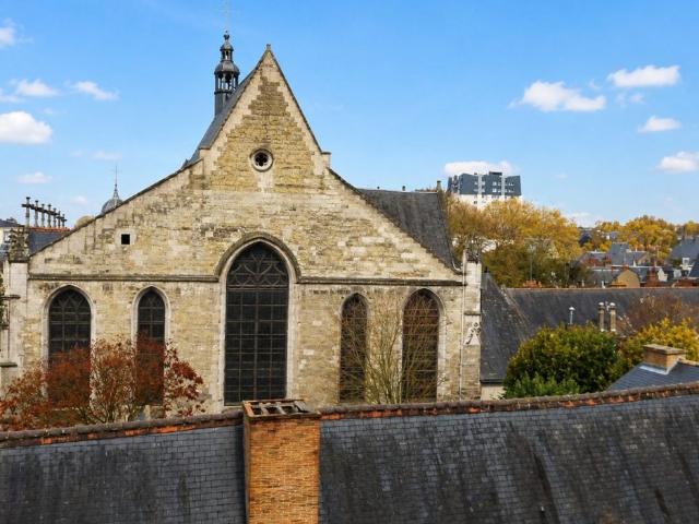 Location Appartement Place de la Victoire, Tours