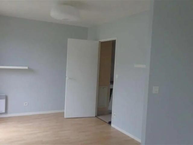 Location Appartement Place de la Victoire, Tours