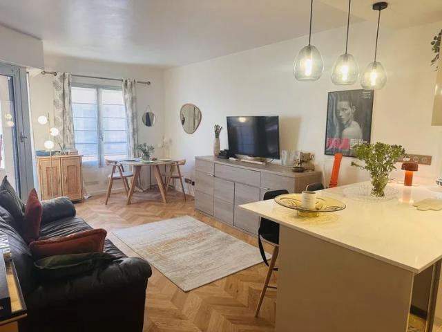 Location Appartement Place de la Bergerie, Cannes