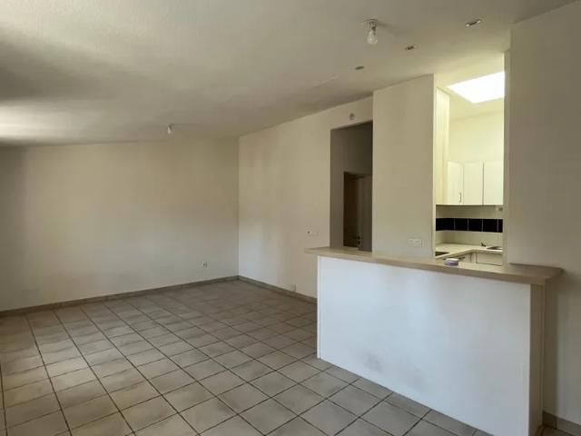 Location Appartement Place de la Canourgue, Montpellier