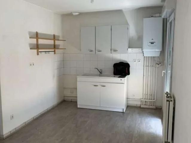 Location Appartement Place de la Chambre d'Emprunt, Arras sur Rhône