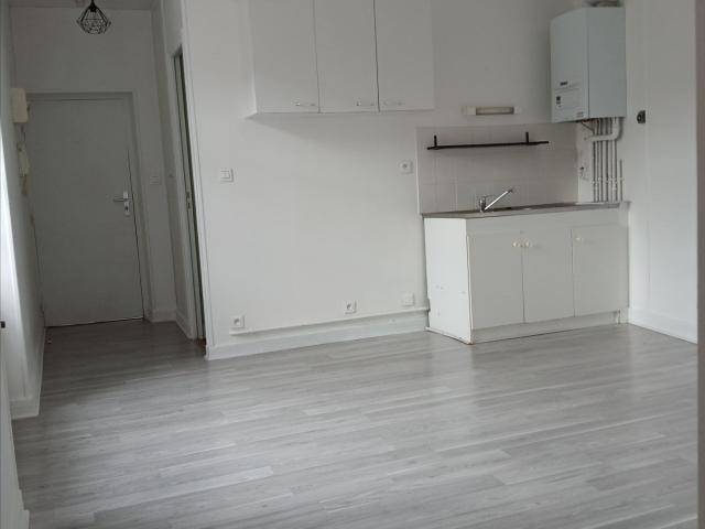 Location Appartement Place de la Fédération, Riom