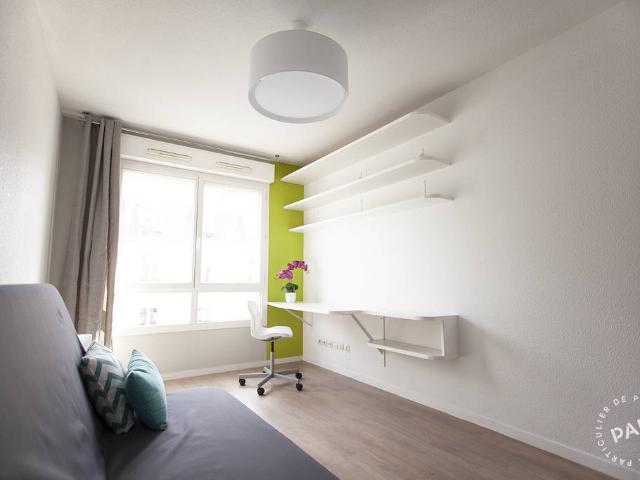 Location Appartement Place de la Fontaine aux Lions, Paris
