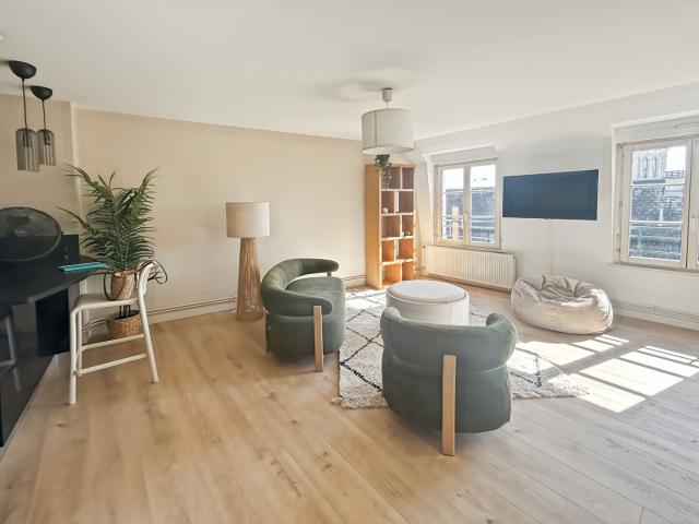 Location Appartement Place de la Gare, Caen