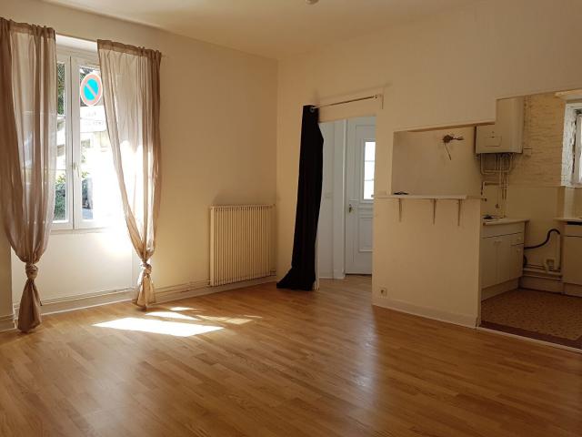 Location Appartement Place de la Gare, Rennes