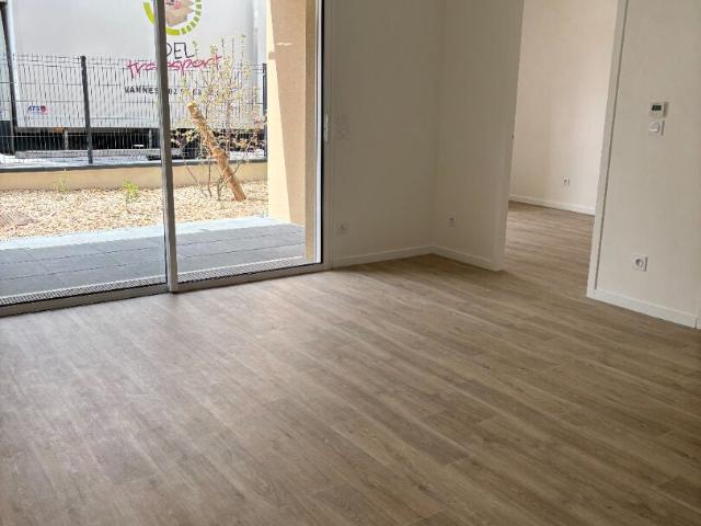 Location Appartement Place de la Libération, Questembert