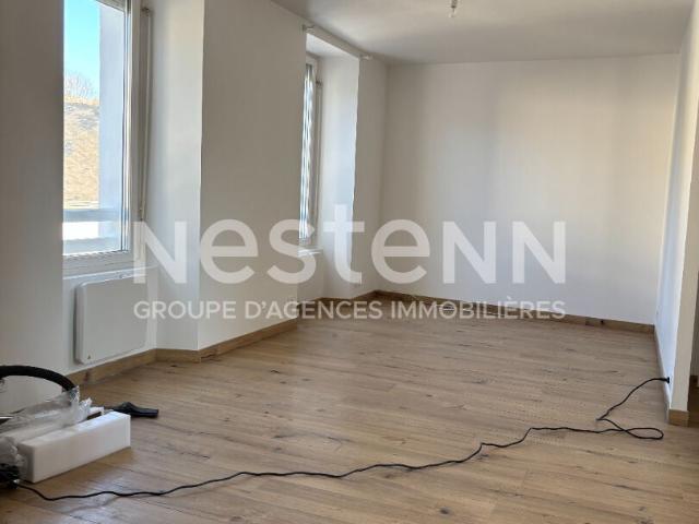 Location Appartement Place de la Libération, Questembert