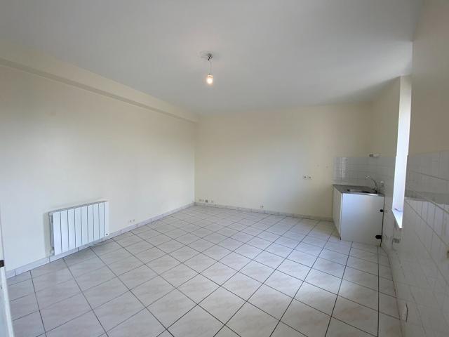 Location Appartement Place de la Mairie, Saint Méen le Grand