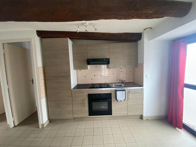 Location Appartement Place de la Mairie, Saint Méen le Grand