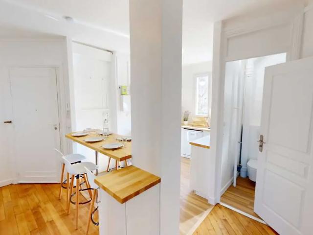 Location Appartement Place de la Porte de Châtillon, Paris