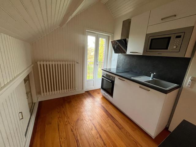 Location Appartement Place de la République, Sens