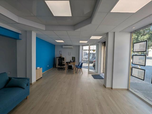 Location Appartement Place de la Révolution, Arles
