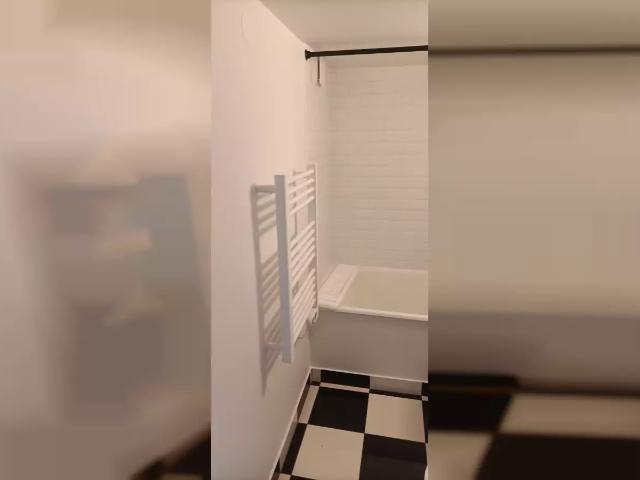 Location Appartement Place de l'Abbé Basset, Paris