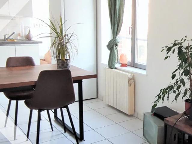 Location Appartement Place de l'Église, Mesnil Panneville