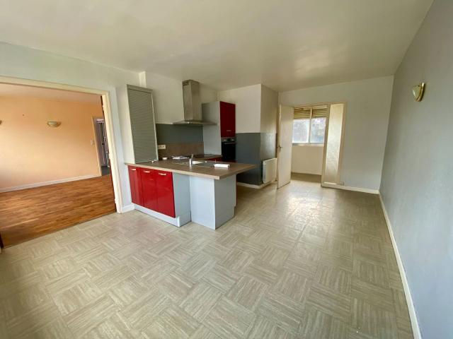 Location Appartement Place de l'Église, Loudéac