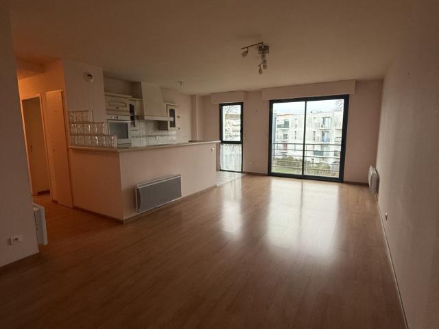 Location Appartement Place de l'Hôtel de Ville, Montaigu Vendée