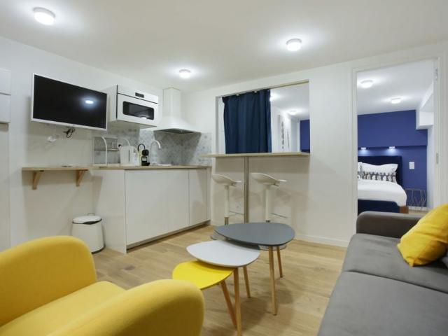 Location Appartement Place de l'Hôtel de Ville, Paris