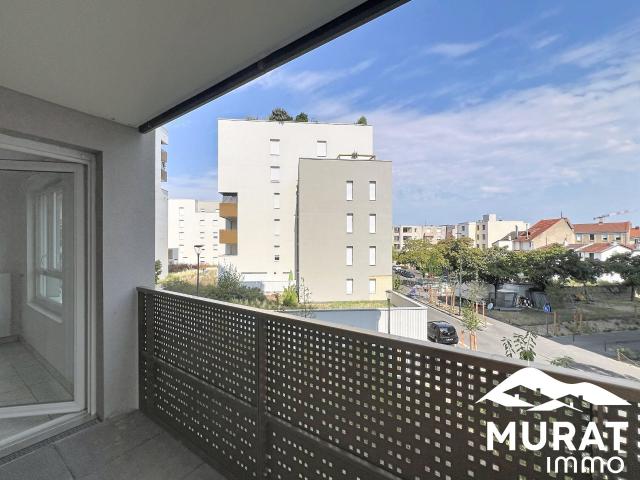 Location Appartement Place de Regensburg, Clermont Ferrand