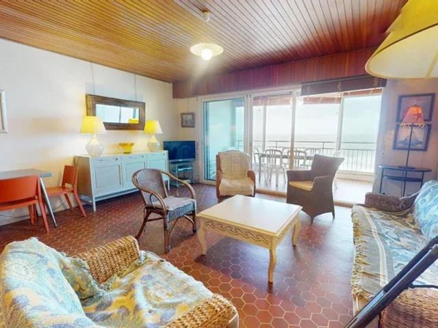 Location Appartement Place de Rochebonne, Saint Gilles Croix de Vie