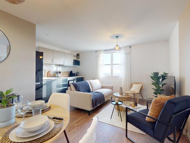 Location Appartement Place des Colonnes Hubert Renaud, Cergy