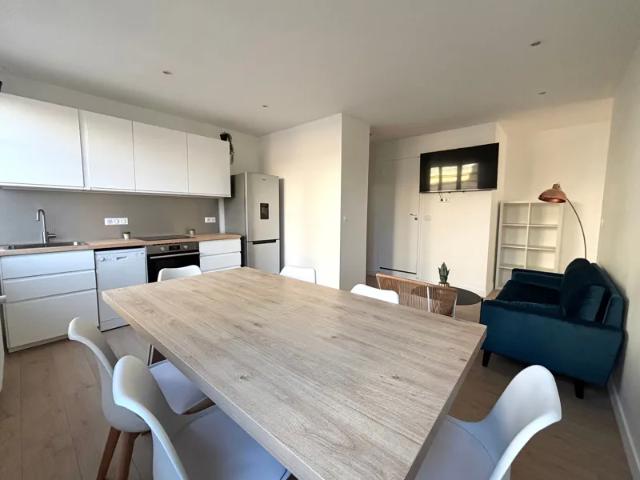 Location Appartement Place des Comtes du Maine, Le Mans