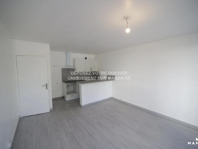 Location Appartement Place des Canuts, Argenteuil