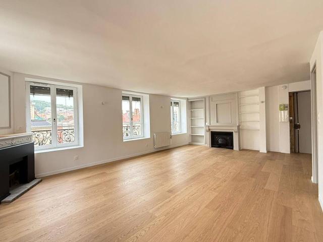 Location Appartement Place des Célestins, Lyon