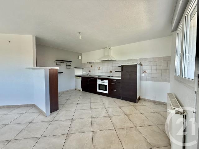 Location Appartement Place Des Arcades, Saint Pierre en Faucigny