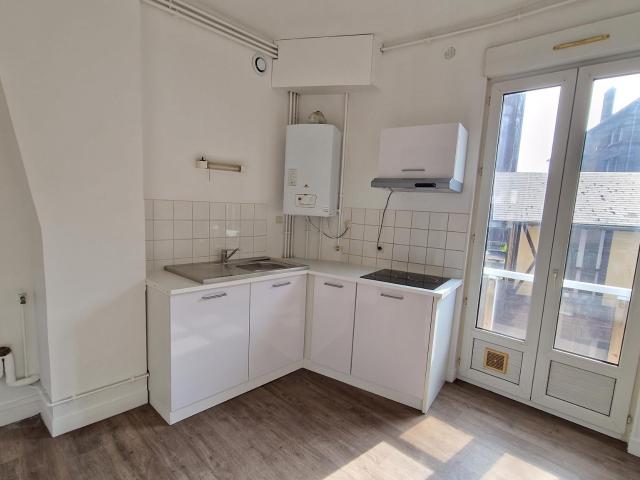 Location Appartement Place des Emmurées, Rouen