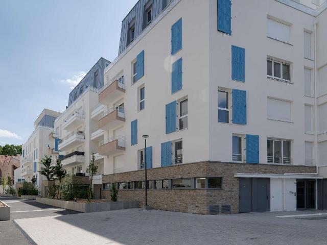 Location Appartement Place des Fontaines, Savigny le Temple