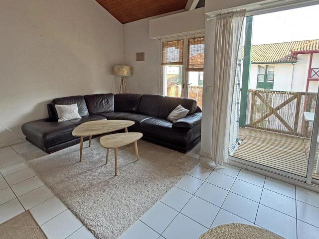 Location Appartement Place des frères Chancerelles, Ciboure
