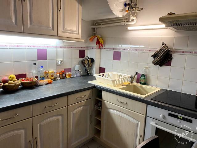 Location Appartement Place des Onze Arpents, Villejuif