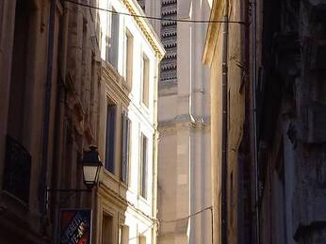 Location Appartement Place des Martyrs de la Résistance, Montpellier