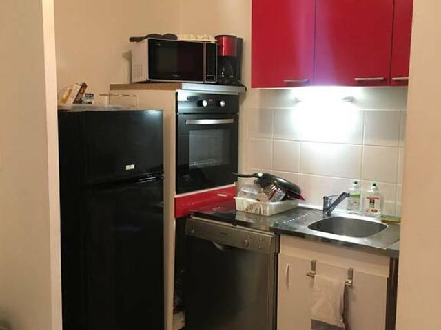 Location Appartement Place des Martyrs de la Résistance, Montpellier
