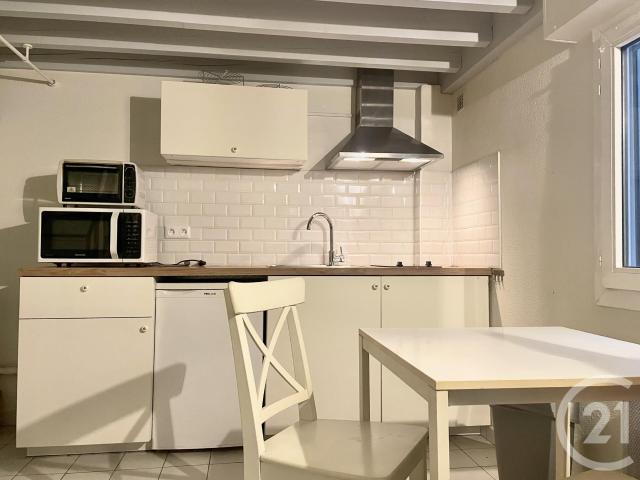 Location Appartement Place des Martyrs de la Résistance, Bordeaux