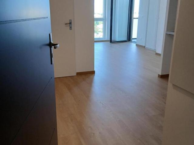 Location Appartement Place des Terres Neuves, Bègles