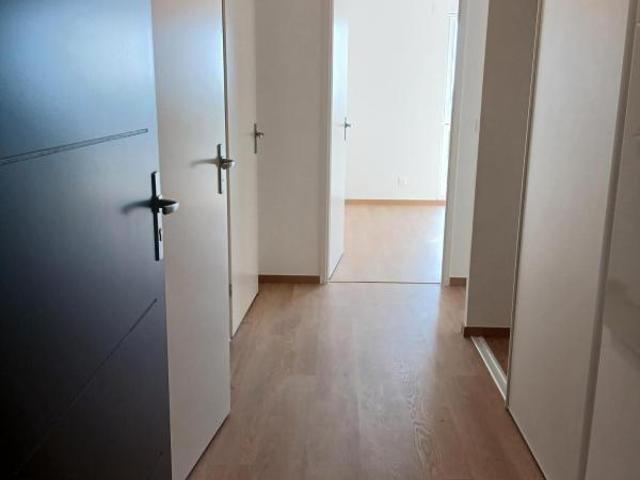 Location Appartement Place des Terres Neuves, Bègles