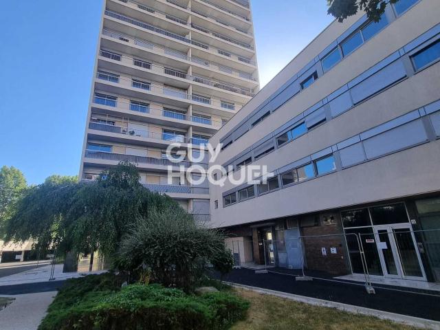 Location Appartement Rue Victor Hugo, Courbevoie