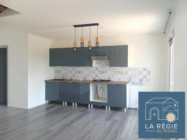 Location Appartement Place Deyse Dagand, Les Abrets en Dauphiné
