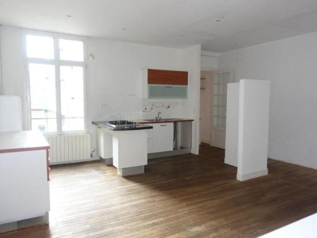 Location Appartement Place Drouet d'Erlon, Reims