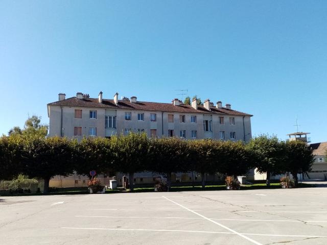 Location Appartement Place du 8 Mai 1945, Vendeuvre sur Barse