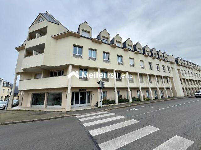 Location Appartement Place du 11 novembre, Laval