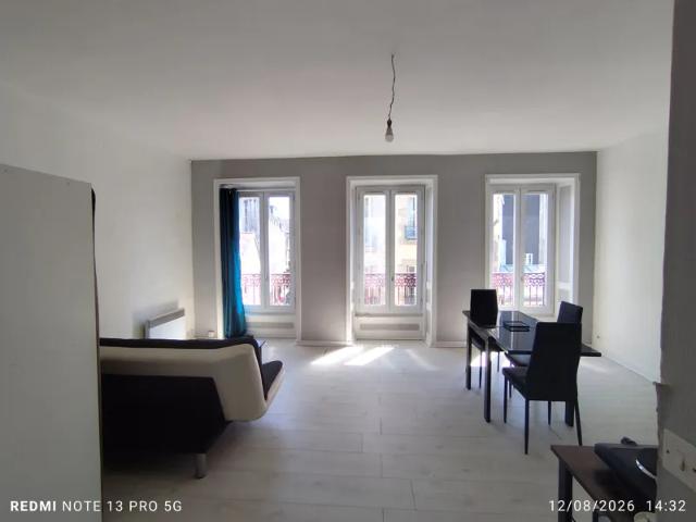 Location Appartement Place du Calvaire, Morlaix
