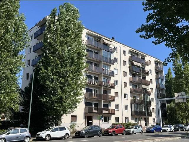 Location Appartement Place du Château, Annecy