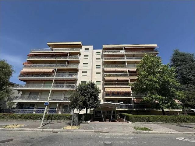 Location Appartement Place du Château, Annecy