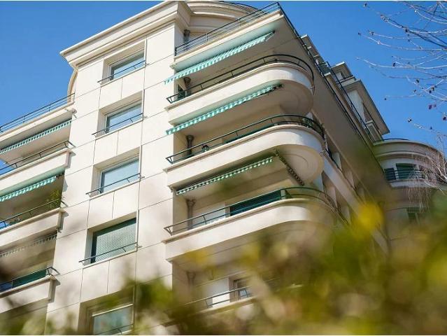 Location Appartement Place du Château, Annecy
