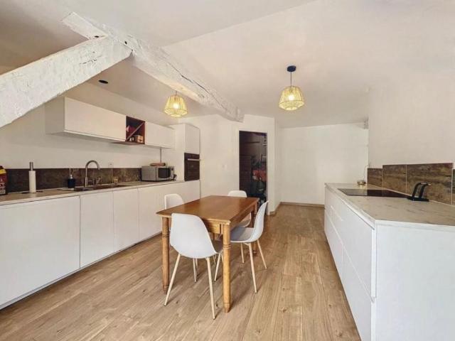 Location Appartement Place du Château, Bourgoin Jallieu
