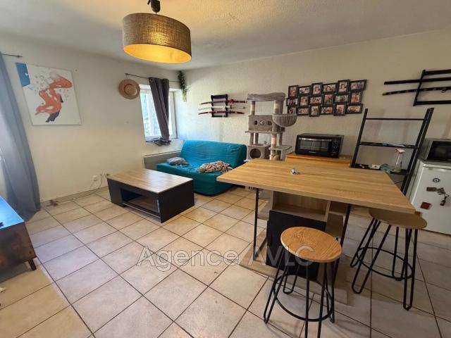 Location Appartement Place du Forum, Arles