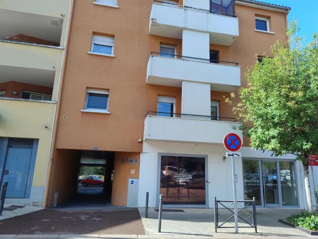 Location Appartement Place du Forez, Andrézieux Bouthéon