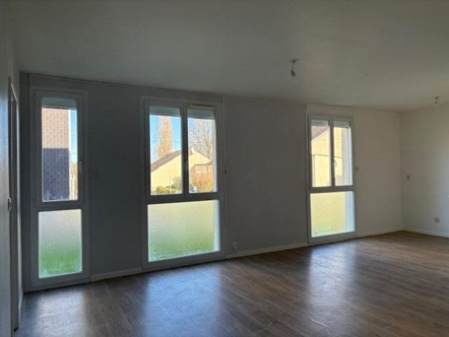 Location Appartement Place du Général de Gaulle, La Châtre